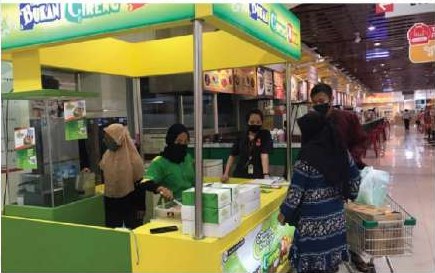 Pelayanan di outlet Cireng Keraton